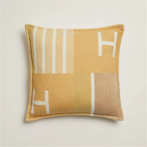 cushion hermes